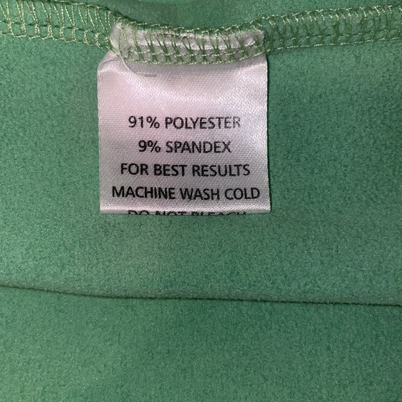 Peter Millar Element 4 Wind 1/4 Zip
Men's XL Pullover Aqua Blue
Timiquana Golf - Picture 7 of 7